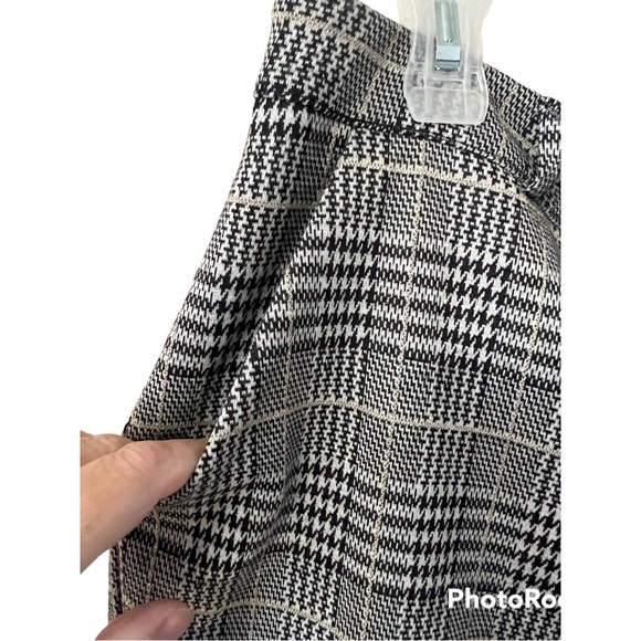 A pair of June & Hudson pants in size XS - Picture 6 of 8